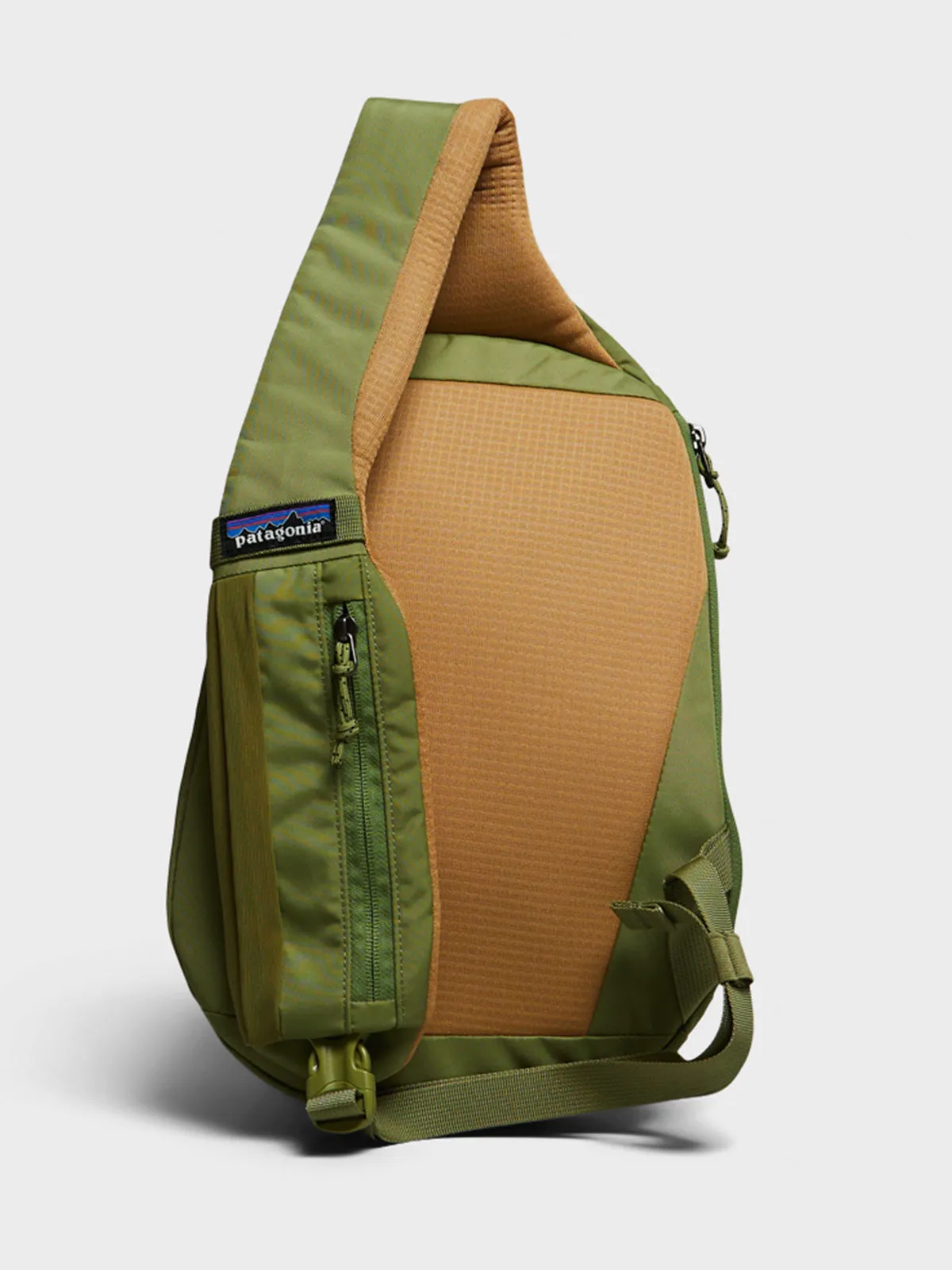 Atom Sling 8L Bag in Buckhorn Green