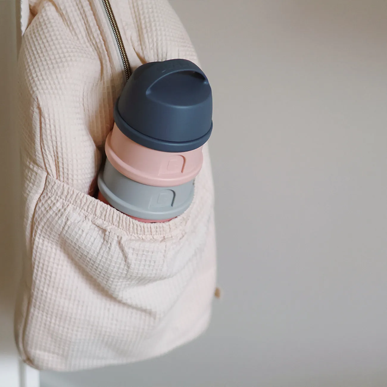 Beaba - Formula & Snack Container - Mineral Grey/Pink