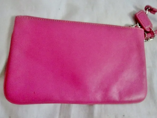 COACH Leather Wristlet Coin Purse Wallet Clutch Baguette BUBBLE GUM PINK Pouch