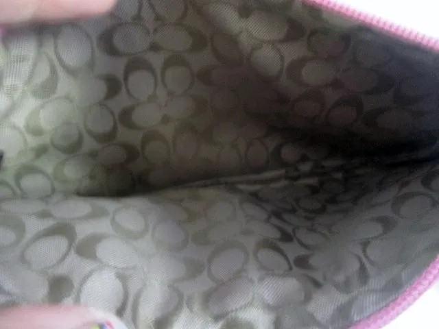 COACH Leather Wristlet Coin Purse Wallet Clutch Baguette BUBBLE GUM PINK Pouch