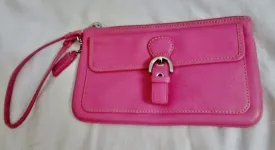 COACH Leather Wristlet Coin Purse Wallet Clutch Baguette BUBBLE GUM PINK Pouch