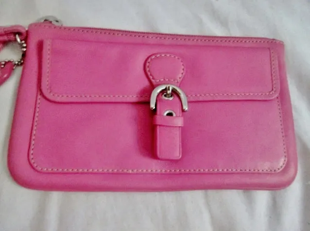 COACH Leather Wristlet Coin Purse Wallet Clutch Baguette BUBBLE GUM PINK Pouch