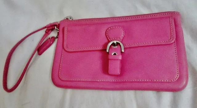 COACH Leather Wristlet Coin Purse Wallet Clutch Baguette BUBBLE GUM PINK Pouch