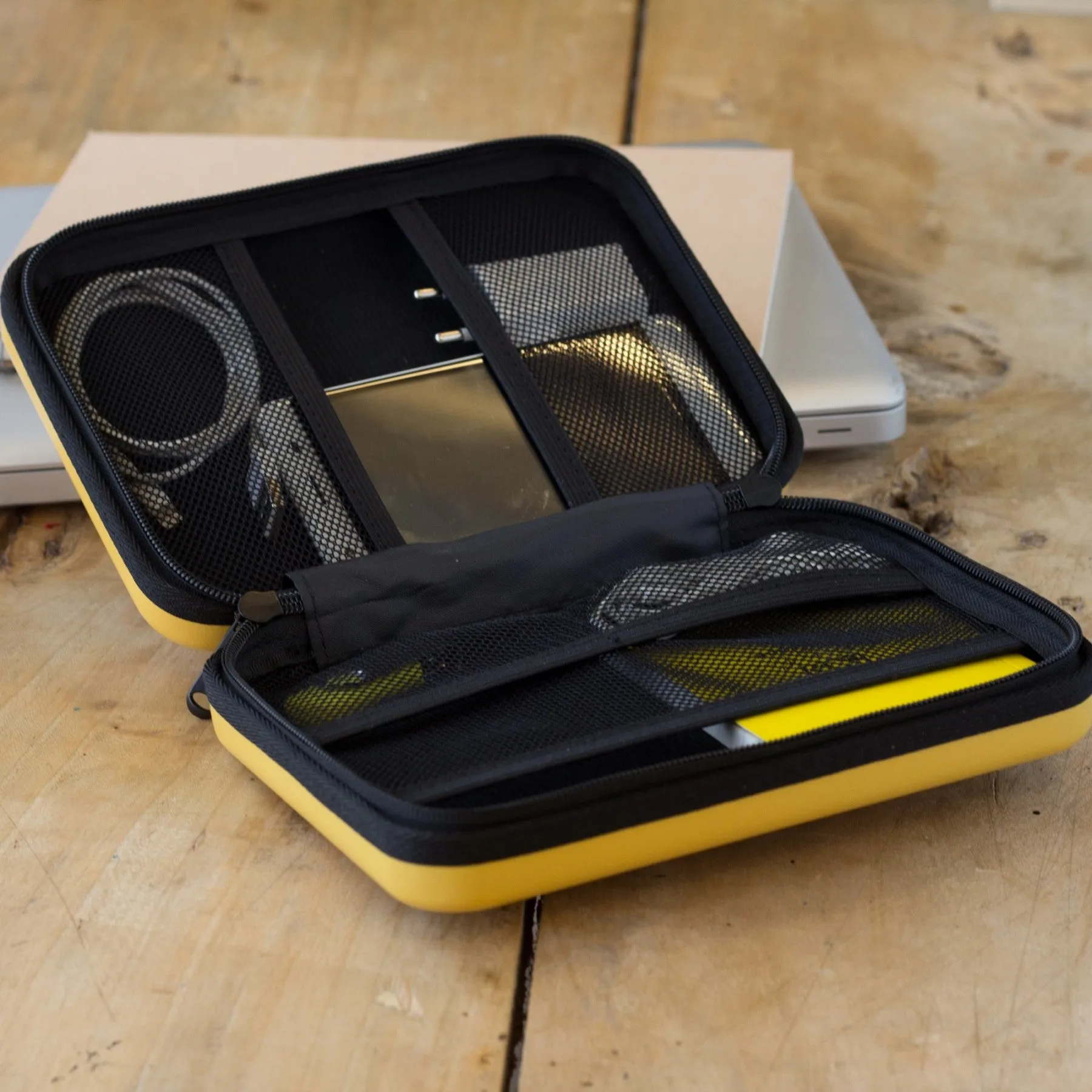 Hard Shell Case (LARGE)