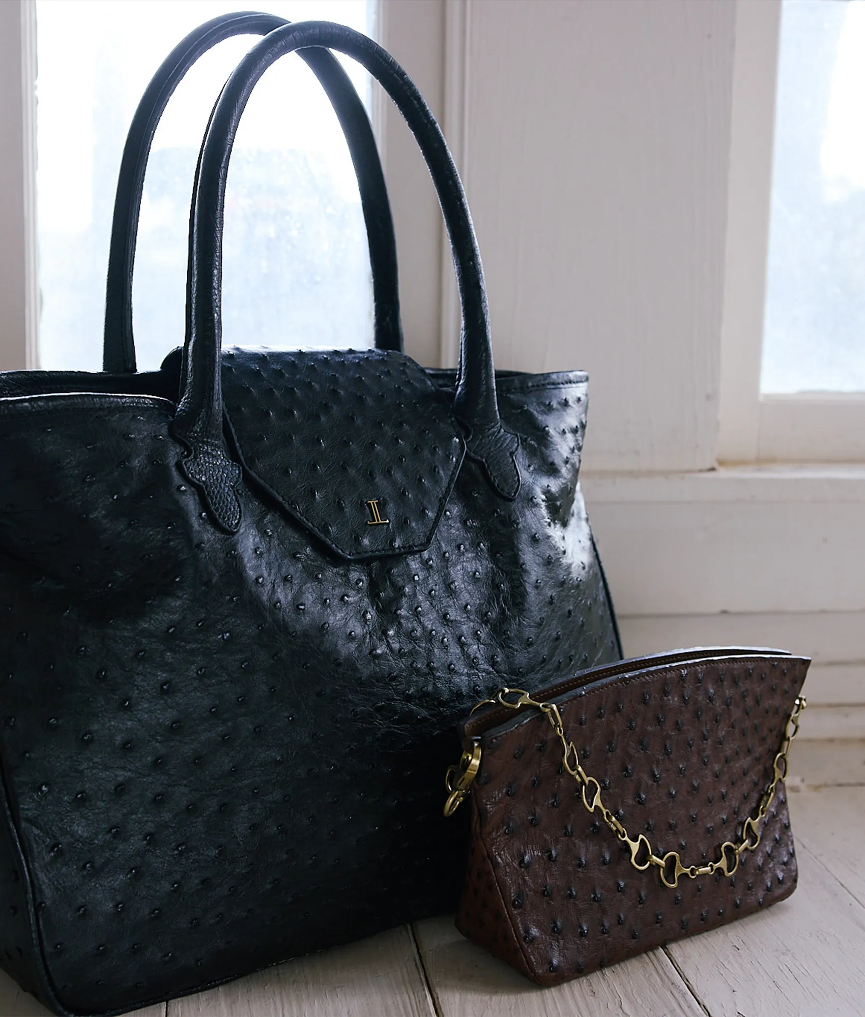 Mini Elle Exotic Clutch :: Chocolate