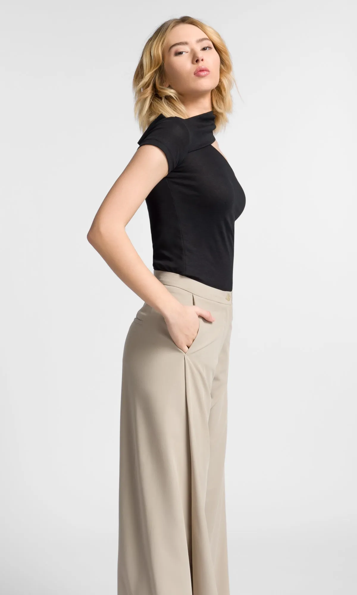 Neck Strap Asymmetric Top